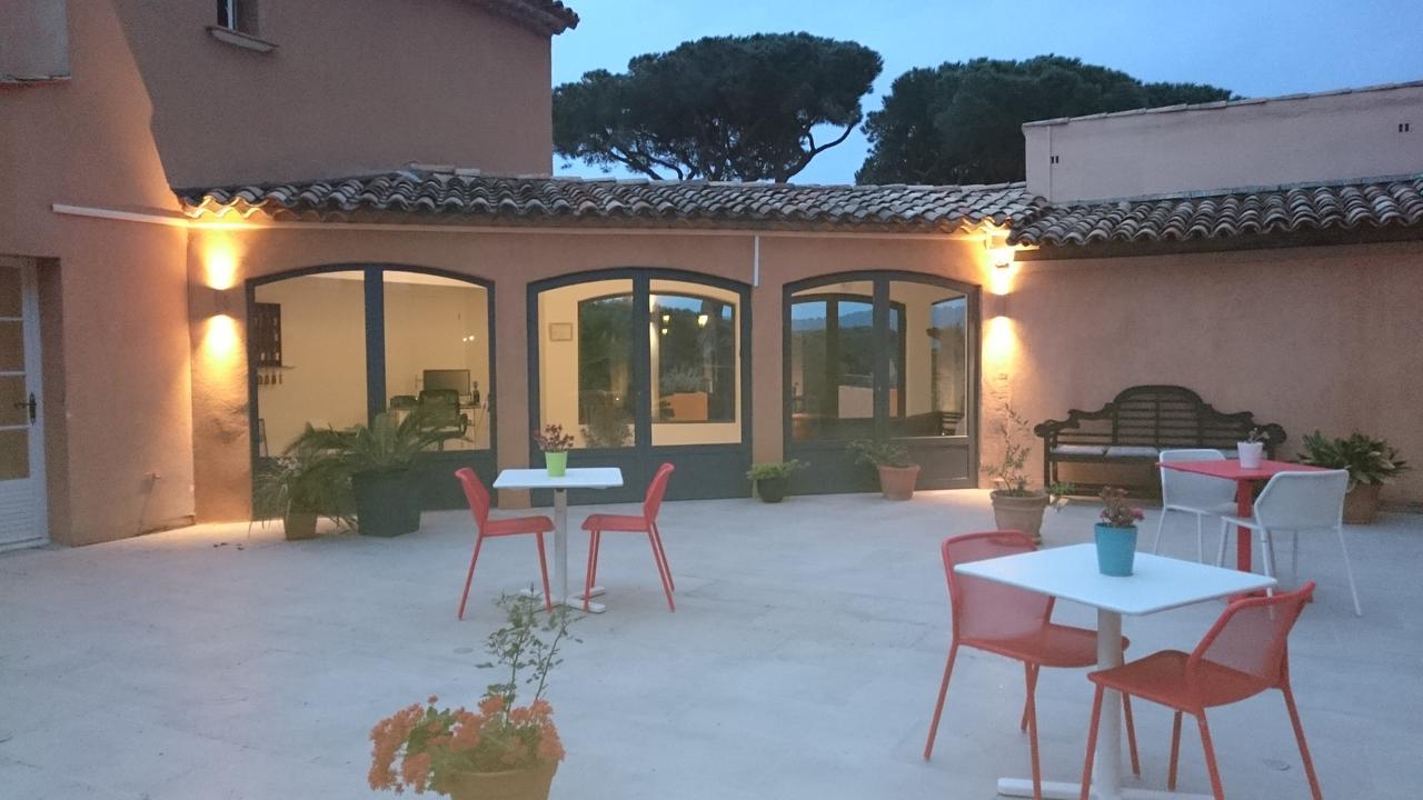Hotel Les Bouis - Vue Mer Ramatuelle Exteriör bild